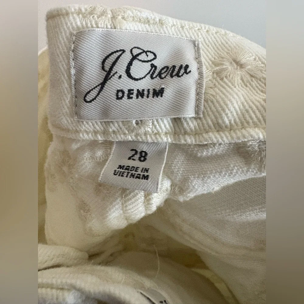 J.Crew‎ Billie Demi Boot Crop Jeans 28 White Embroidered Floral Raw Hem Cotton